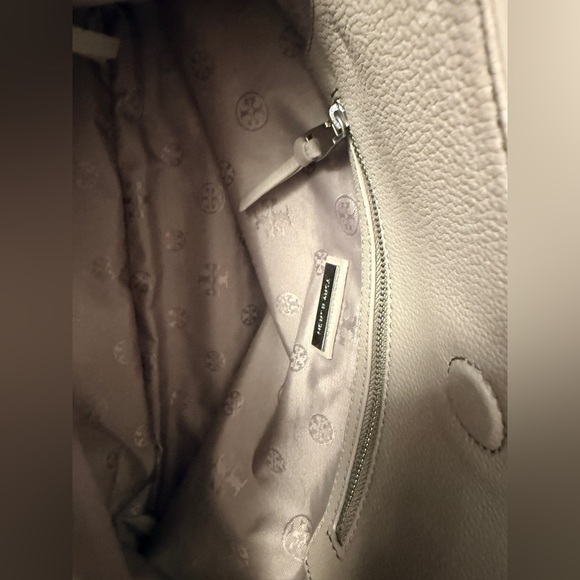 Tory Burch Britten Triple Compartment Tote bag and Slim Envelope Wallet Clutch - Picture 8 of 8